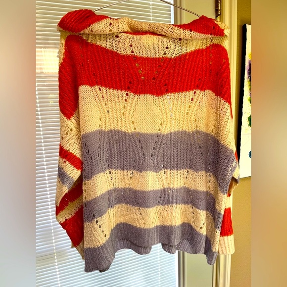 POL V-Neck Sweater Red and Cream Striped Knit - Picture 4 of 5